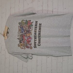 Southeastern Conferance College Sports Mascot Tee Tshirt UK LSU Vols MSU Sz M